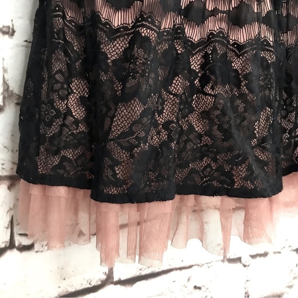BeBop black lace overlay over salmon pink tulle dress Sleeveless Size Small - Picture 13 of 15